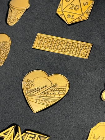 10th Anniversary Box Set (10 Pin Set)